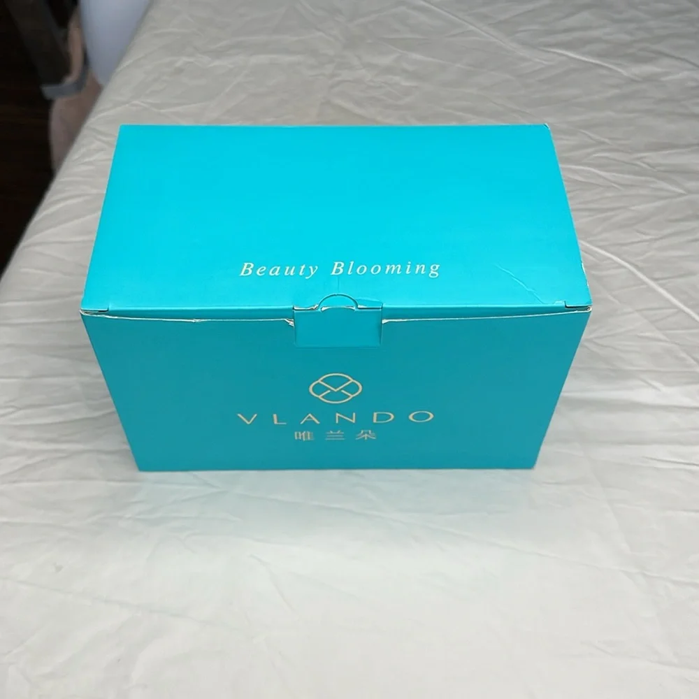 BRAND NEW IN BOX! Vlando Lavender set of two Cosmetic Bags with Gold Zipper.